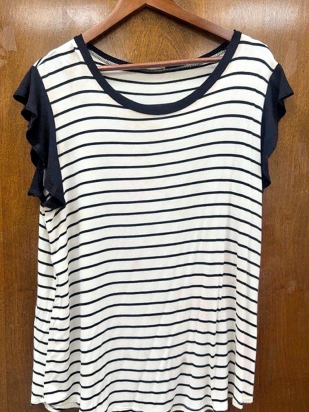BOMBOM TA1440 Striped Short Sleeve Top in White & Black Size XL